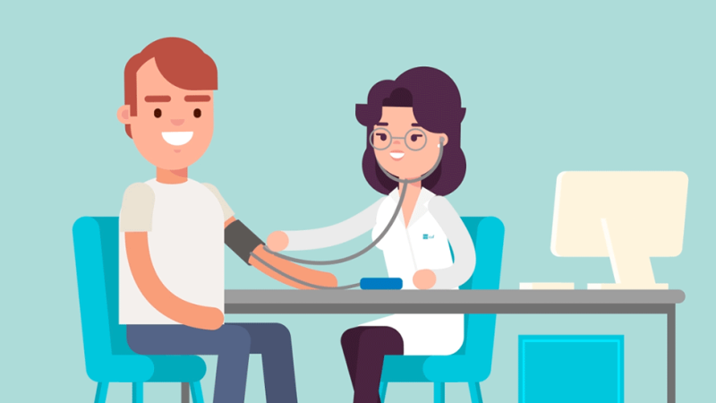 Ilustração de médica a avaliar risco de hipertensão de indivíduo