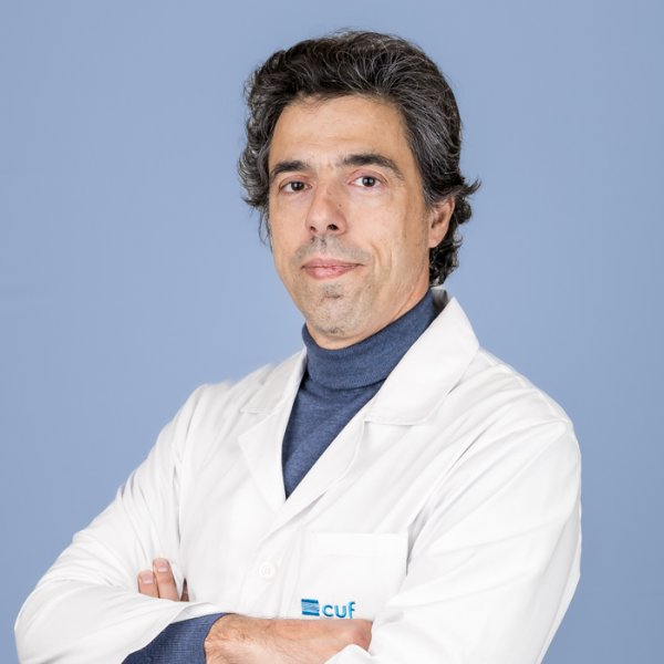 Dr. César Resende