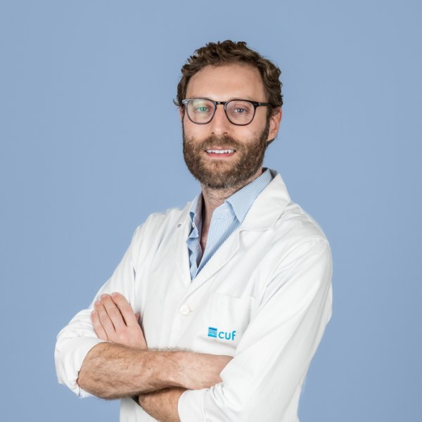 Vitor Manuel de Oliveira  