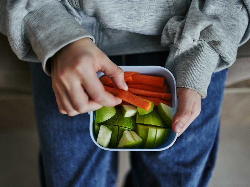 Palitos de legumes como snack saudável em viagem