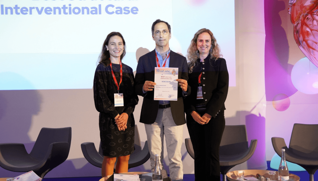 Dr. Duarte Cacelo recebe prémio em nome do Hospital CUF Tejo para caso clínico de Cardiologia