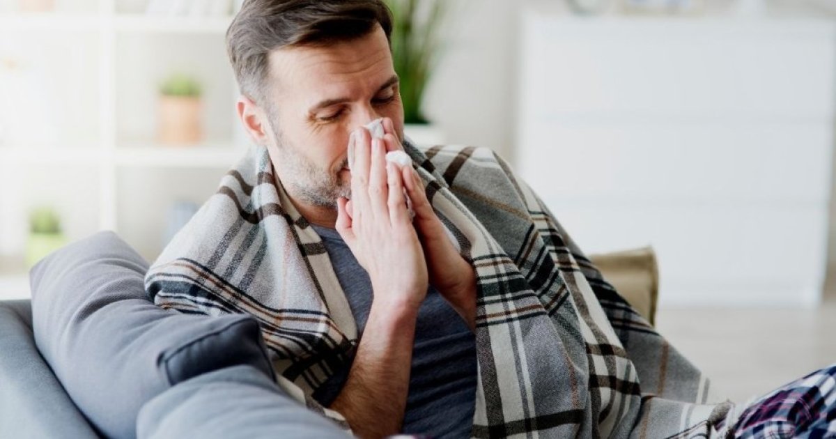 Banho frio faz mal para a gripe? Descubra a verdade por trás desse e outros  mitos