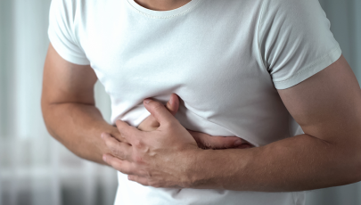 Indivíduo com úlcera no estômago