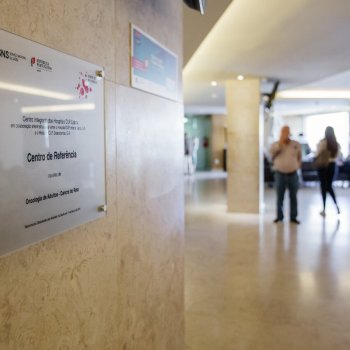 placa de atribuição de centro de referência de cancro do reto no hospital cuf