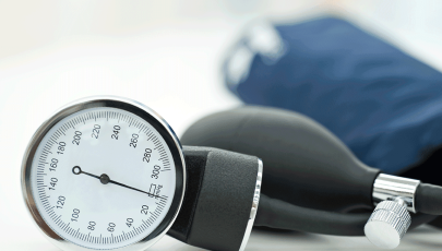 Esfigmomanómetro utilizado para diagnóstico de hipertensão arterial secundária de causa endócrina 